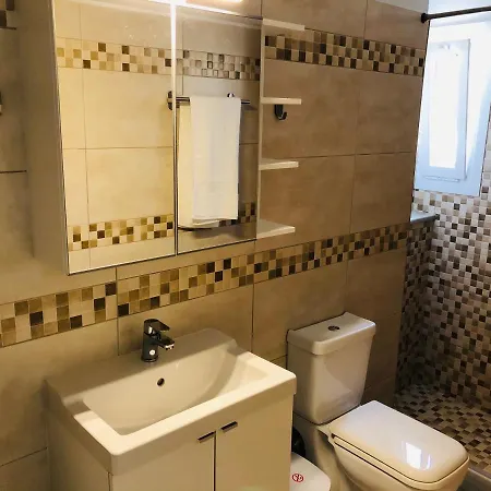 Ionian White Apartment *