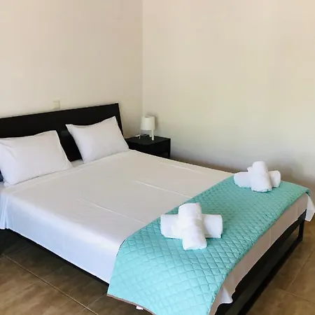 Ionian White * Lefkada City